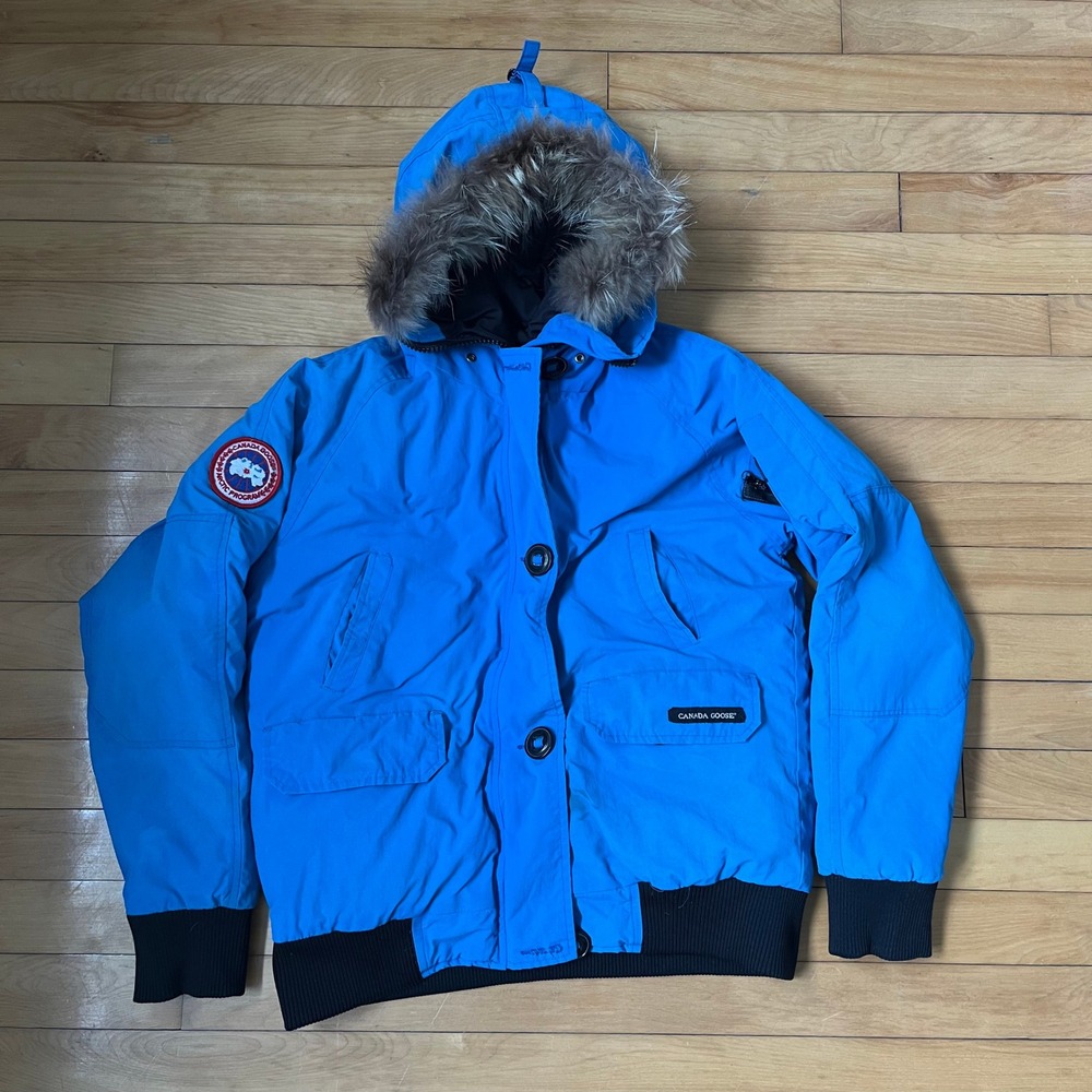 Canada Goose Chilliwack Bomber Jacket Blue Fur Hood Mens Medium M 7950M